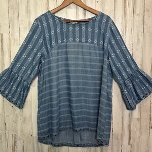 John Mark Embroidered Chambray Tunic Top XL Grommet Hem Boho Coastal Cowgirl EUC